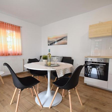 Apartments Julia Čižići エクステリア 写真