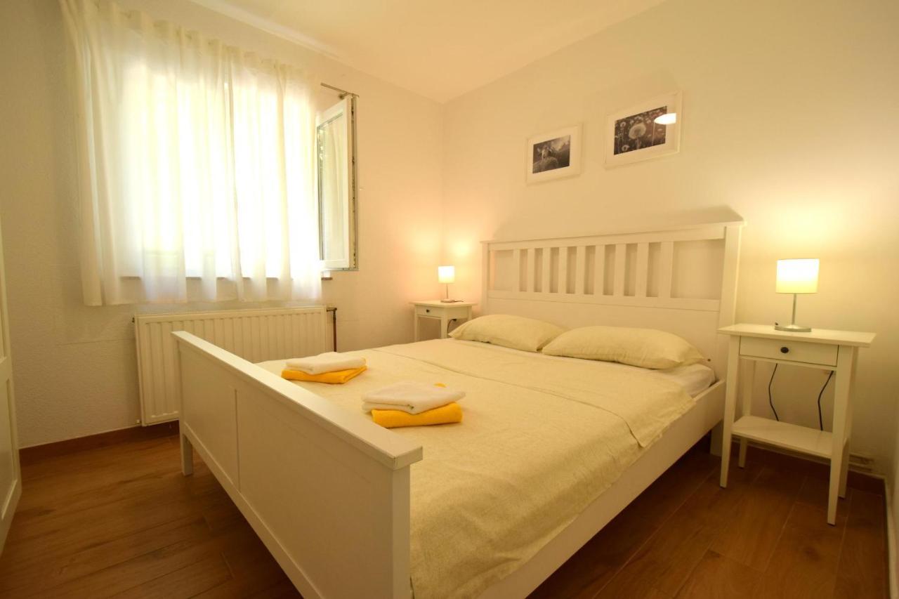 Apartments Julia Čižići エクステリア 写真