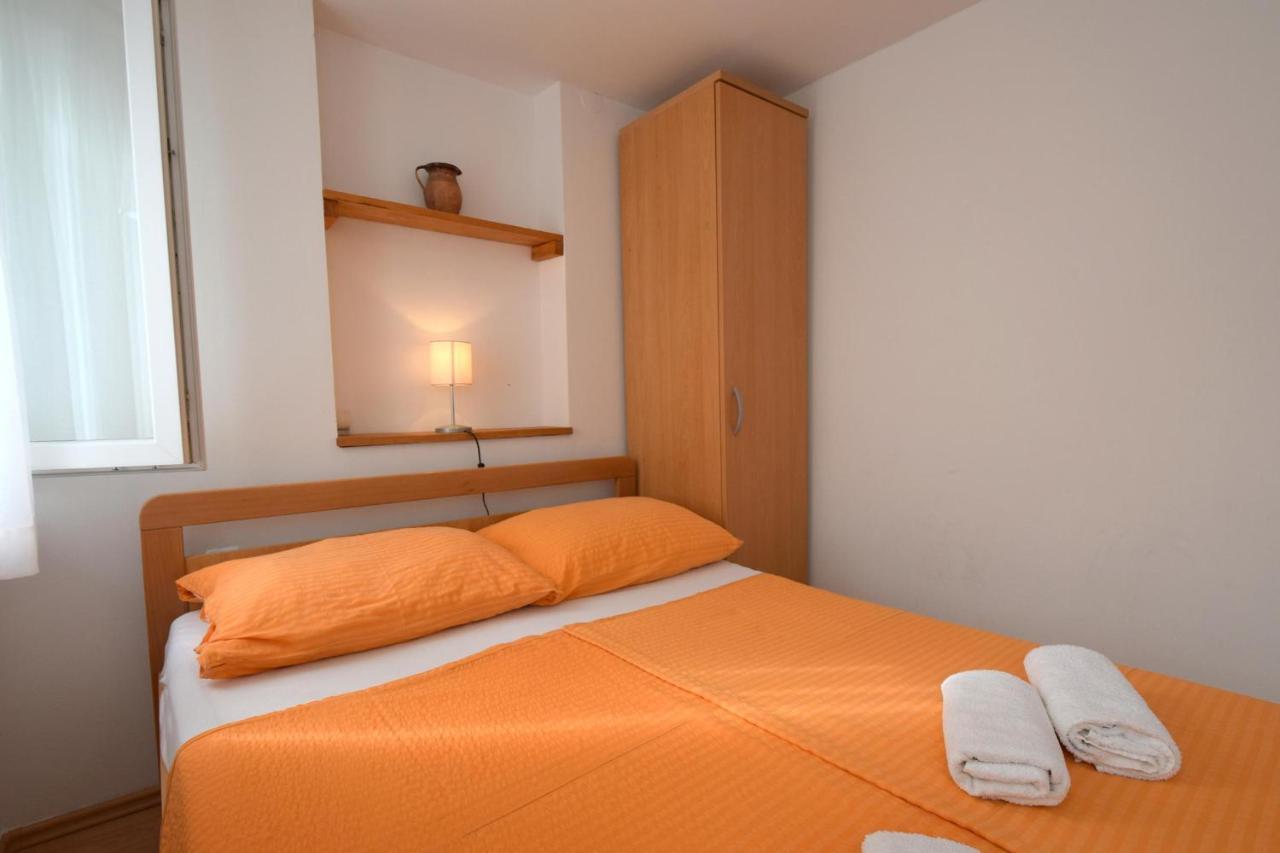 Apartments Julia Čižići エクステリア 写真