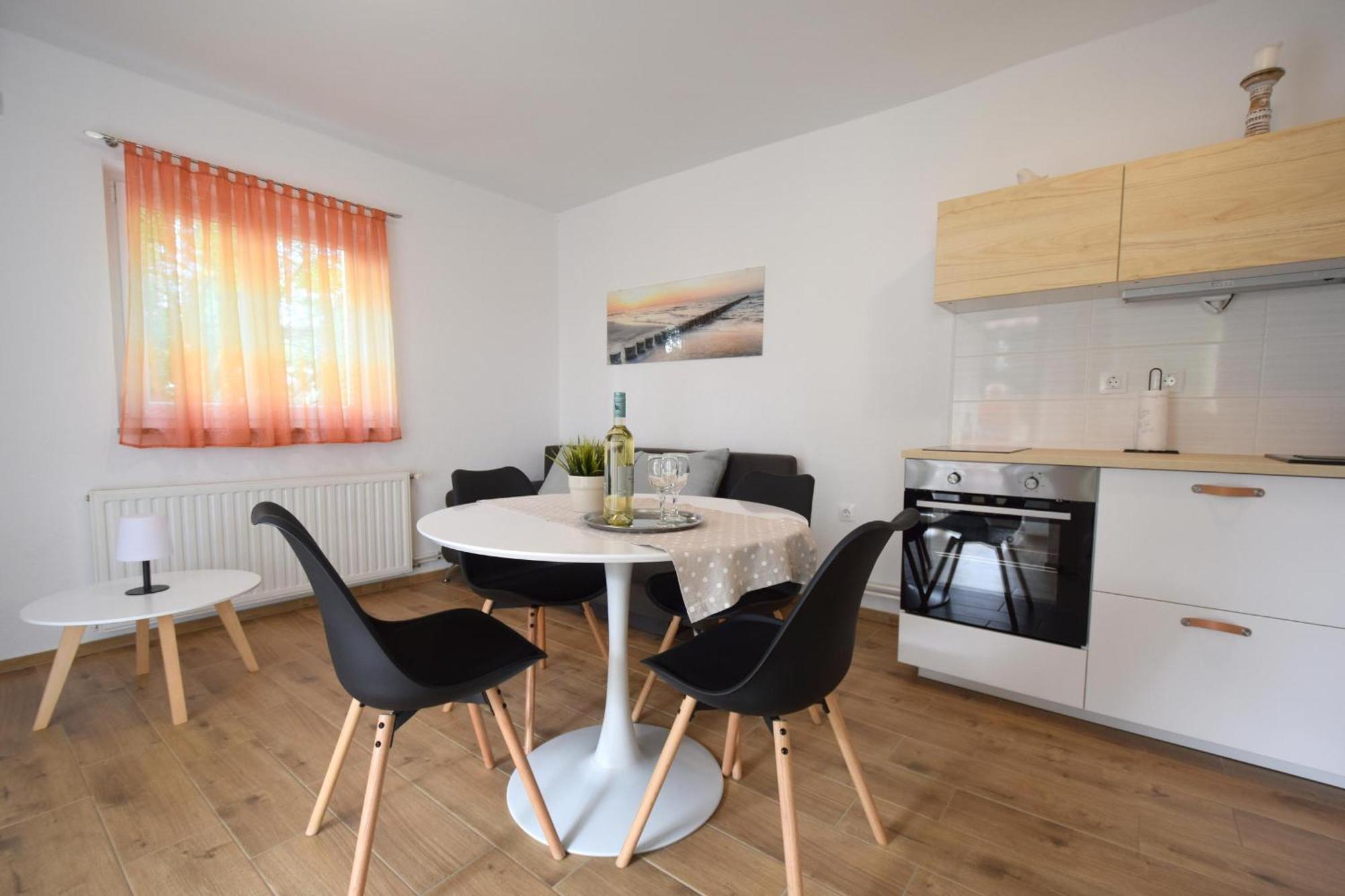 Apartments Julia Čižići エクステリア 写真